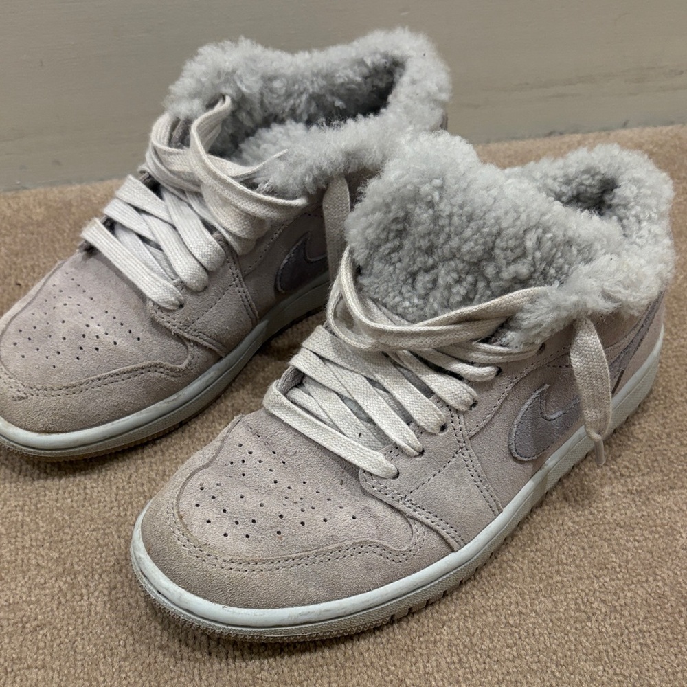 Nike Women’s Suede Shearling-Lined Sneakers in Light Gray